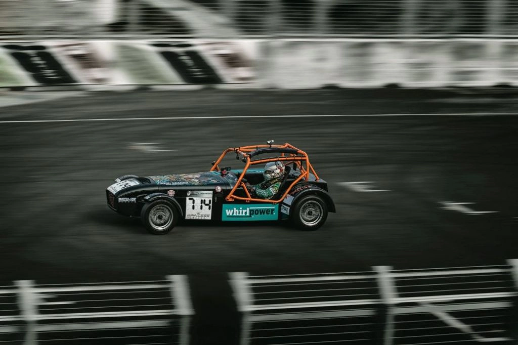 car whirlpower.jpg car whirlpower.jpg