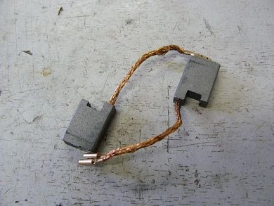 Комплект угольных щеток для ЗУБР ЗУШМ-230-2350П_z01 (7x14x21мм)(U503-236-044-W)