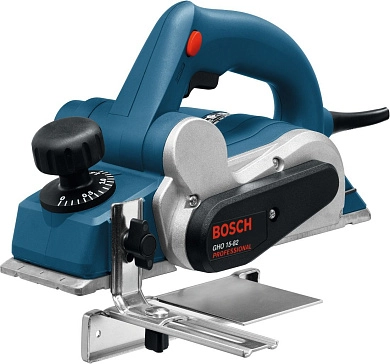 Рубанок GHO 15-82  / 600 Вт/ 82 мм / 16000 об/мин / кор. (0 601 594 003) BOSCH