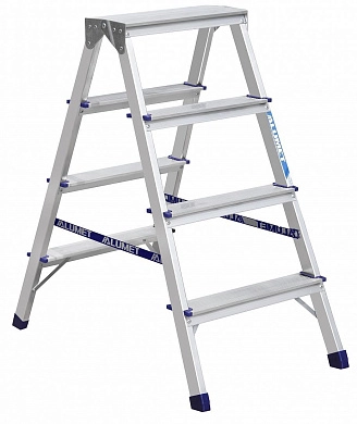 Лестница-стремянка алюм. двухсторонняя с шир. риф. ступенями AD (4 ступ. 86/94см 3.3кг) АЛЮМЕТ