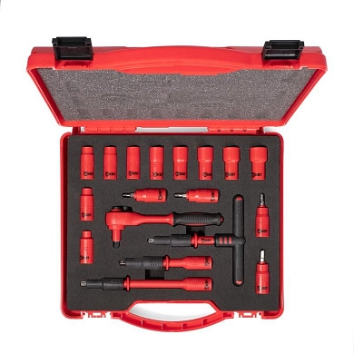 Набор инструментов диэл. (головки, трещотки, ключи) (НИИ-15) КВТ